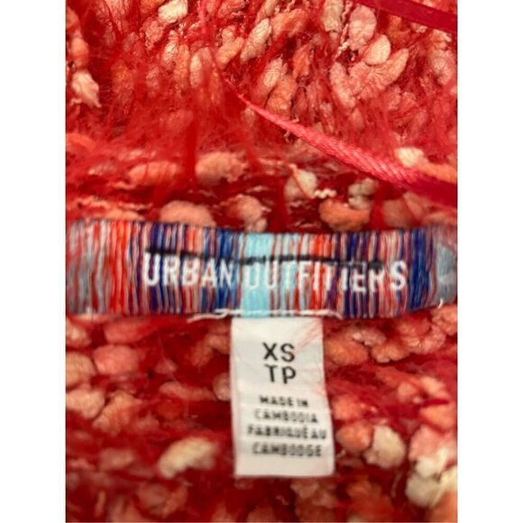 New Urban Outfitters UO Jamie Fuzzy Sweater Size XS - Picture 8 of 9